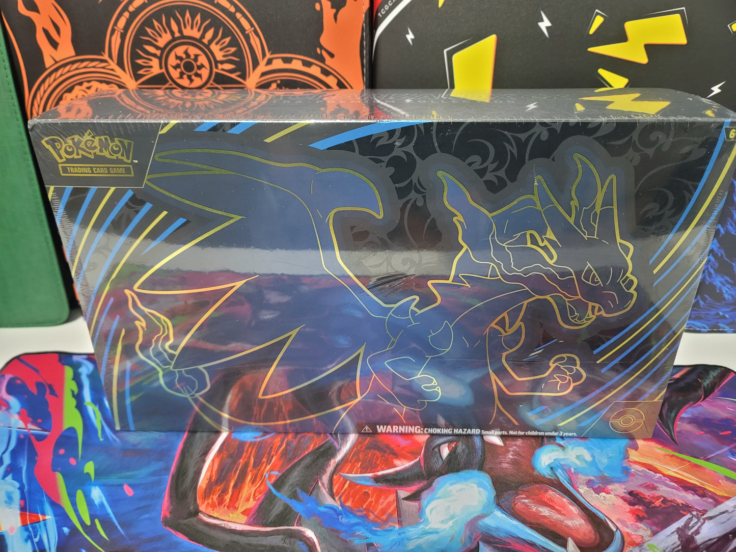 Pokémon TCG: Charizard X EX Ultra-Premium Collection